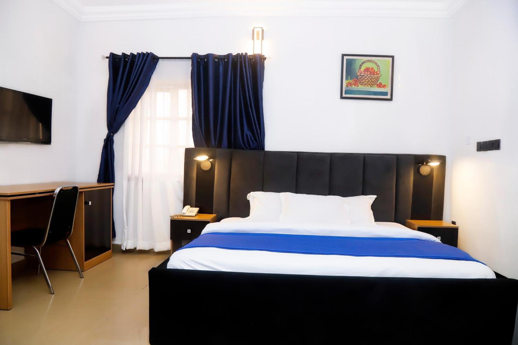 אבוג'ה Western Dreams Hotel מראה חיצוני תמונה