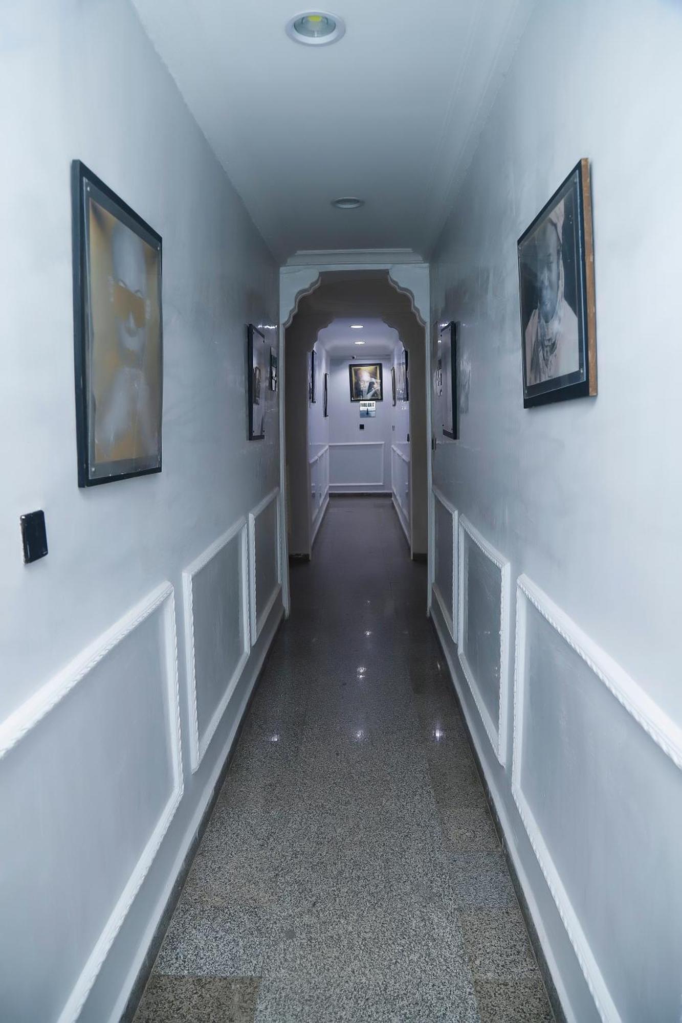 אבוג'ה Western Dreams Hotel מראה חיצוני תמונה