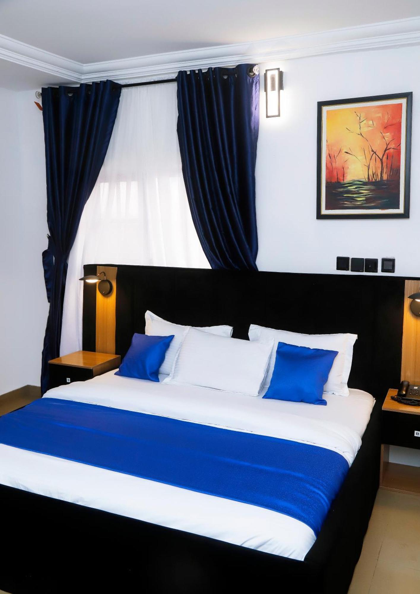 אבוג'ה Western Dreams Hotel מראה חיצוני תמונה