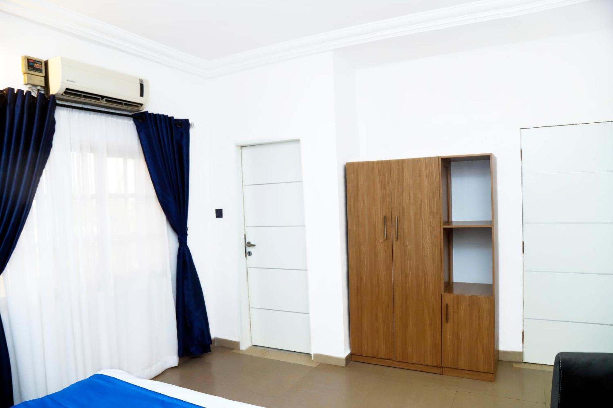 אבוג'ה Western Dreams Hotel מראה חיצוני תמונה