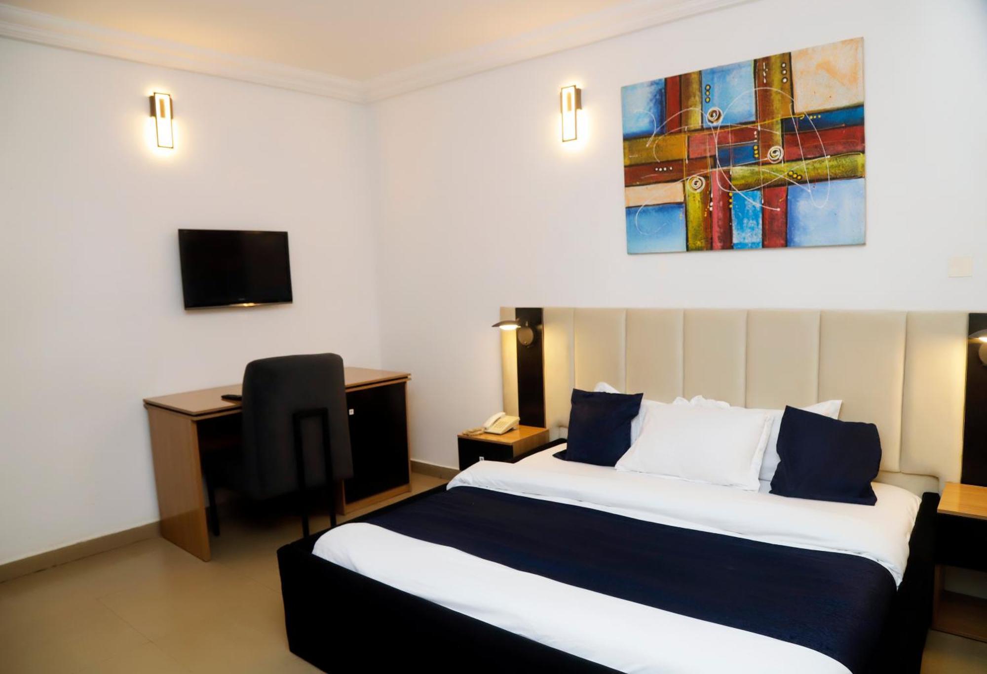 אבוג'ה Western Dreams Hotel מראה חיצוני תמונה