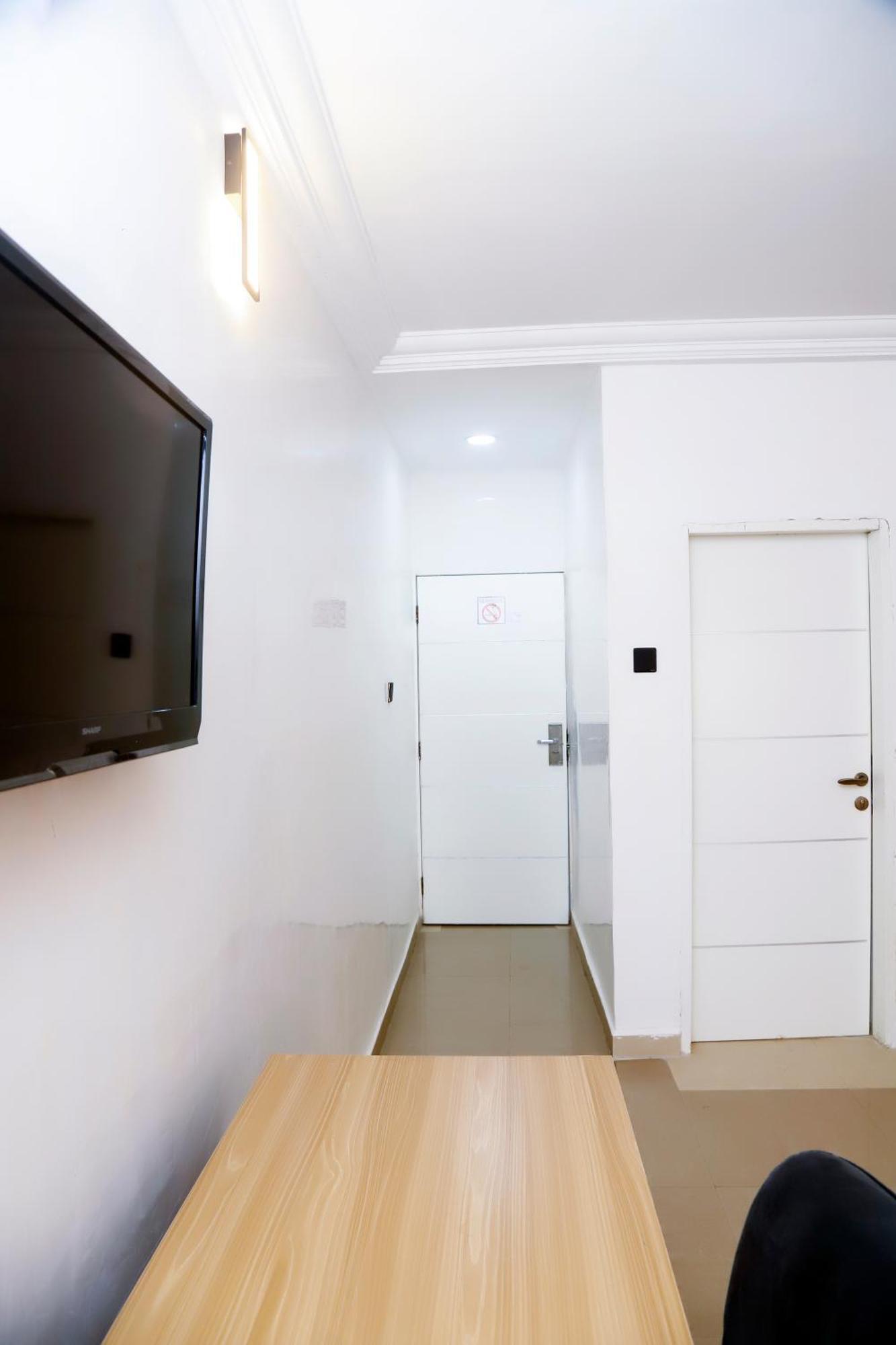 אבוג'ה Western Dreams Hotel מראה חיצוני תמונה