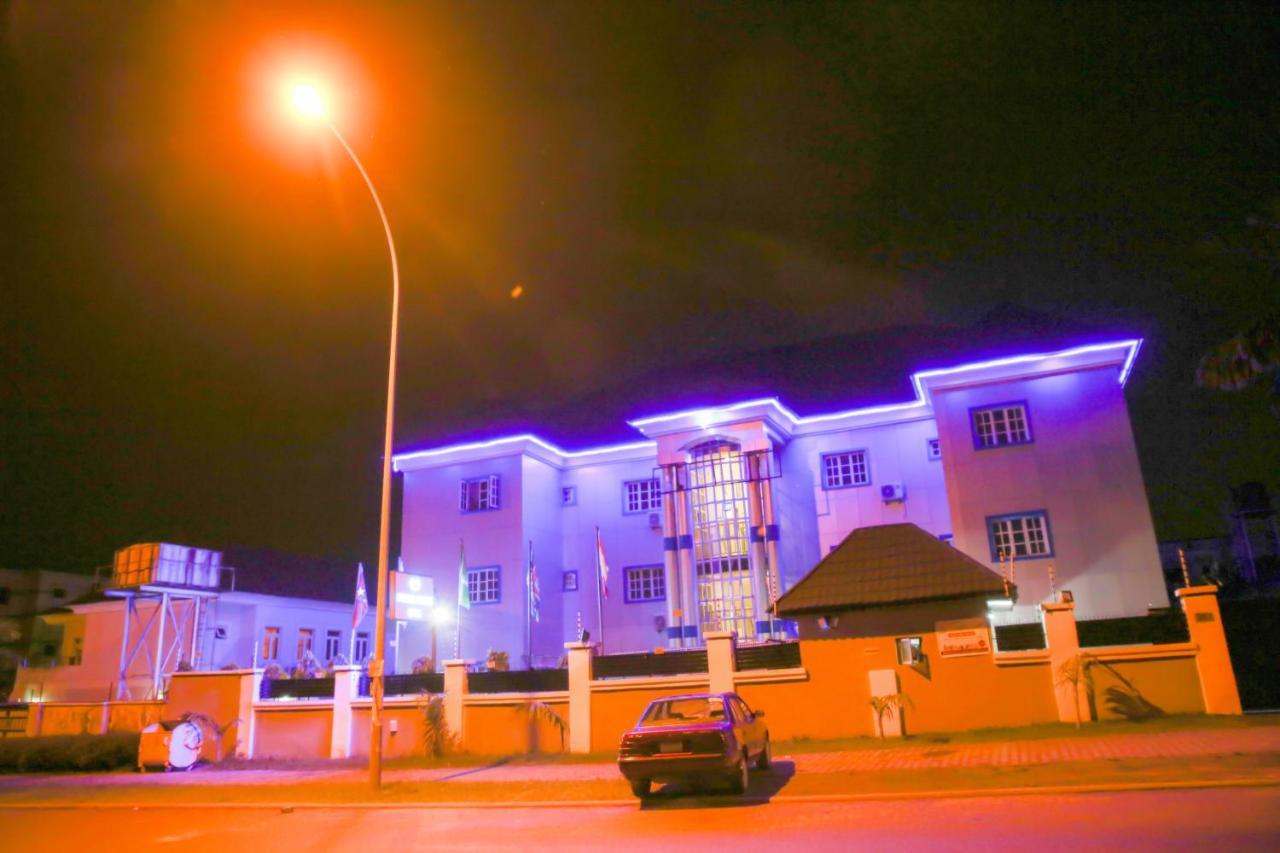 אבוג'ה Western Dreams Hotel מראה חיצוני תמונה